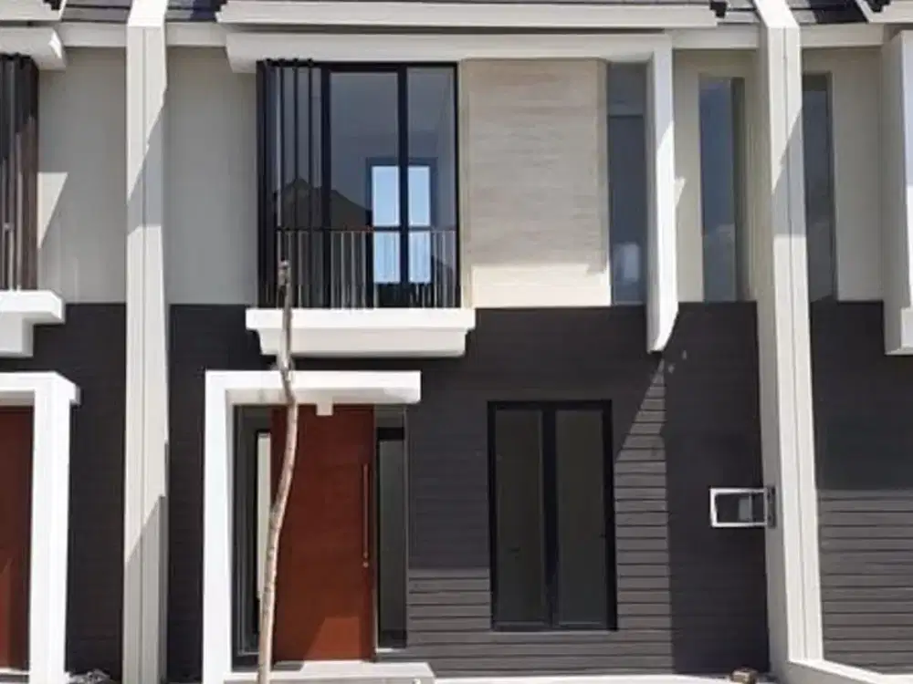 Dijual Rumah  2 lantai di Northwest  Citraland Surabaya Barat