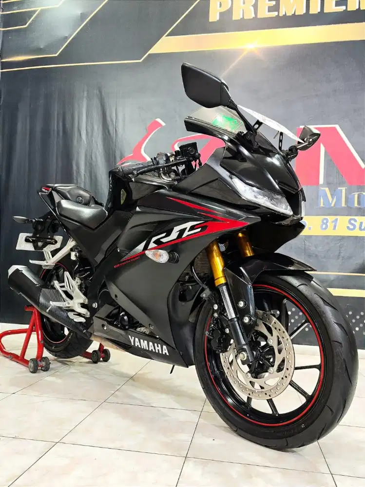 Yamaha All New R15 VVA V3 TH 2019 racing black mudah no ribet