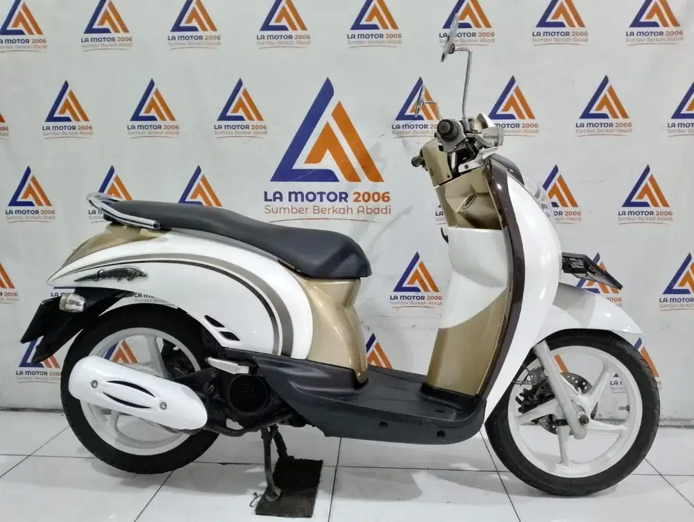 SCOOPY KARBU TH 2011 ISTIMEWA CASH/ TT/CC BUNGA0%/ KREDIVO/SPAYLATER