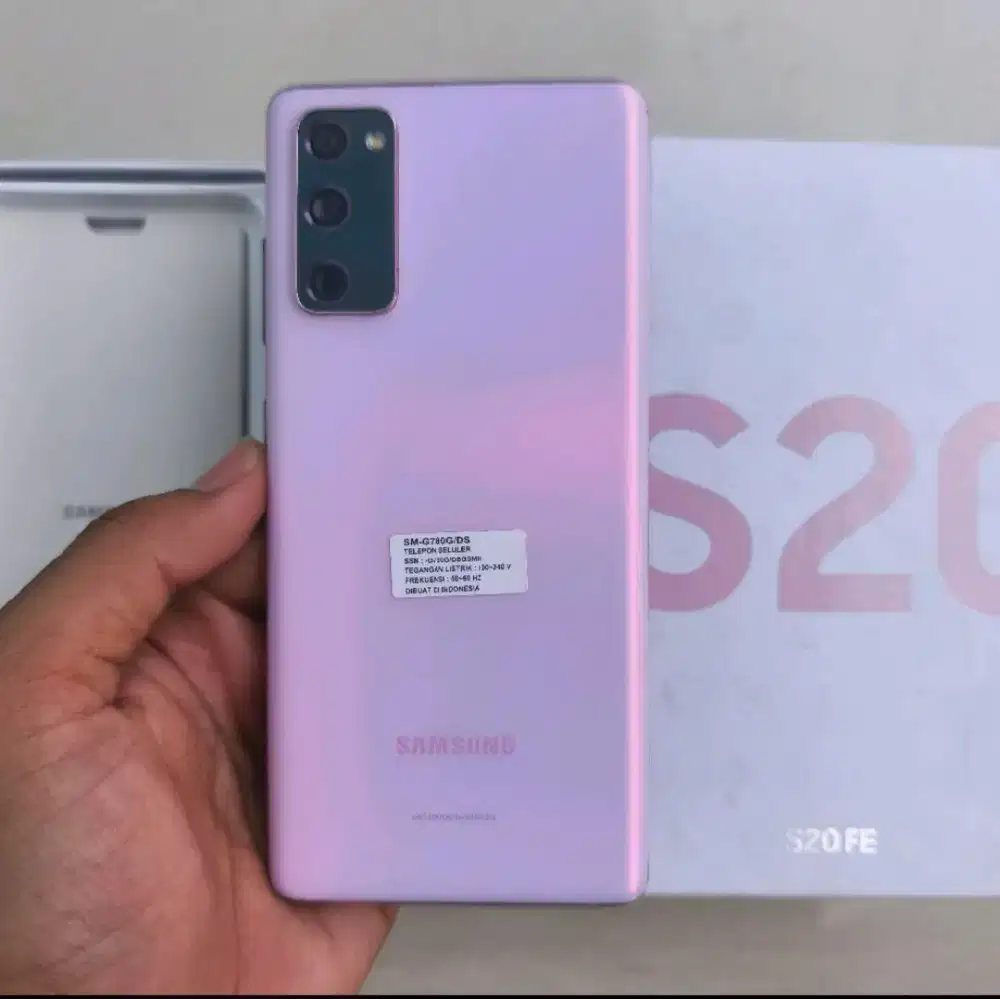 Samsung s20 fe 2022 8/128 snapdragon