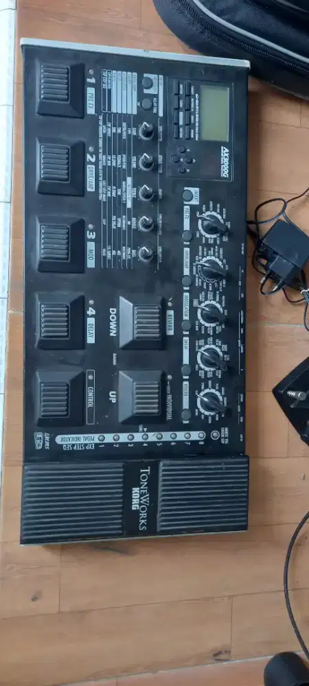 EFEK GITAR DIGITAL AX3000