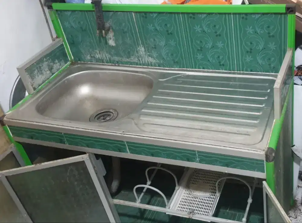 Wastafel cuci piring portable