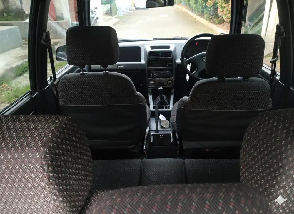 Suzuki Escudo 1995 Bensin