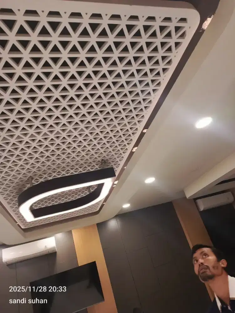 Jasa tukang bangunan harian dan borongan