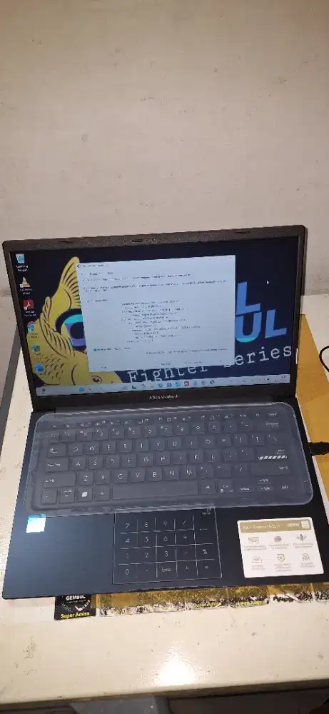 Laptop assus vivobook 16/512