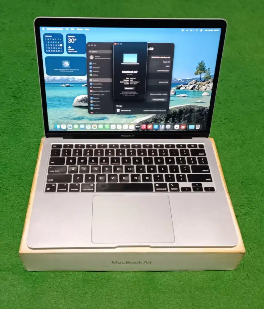 Apple Macbook Air M1 2020 M1 8/256 silver Mulus Murah Fullset