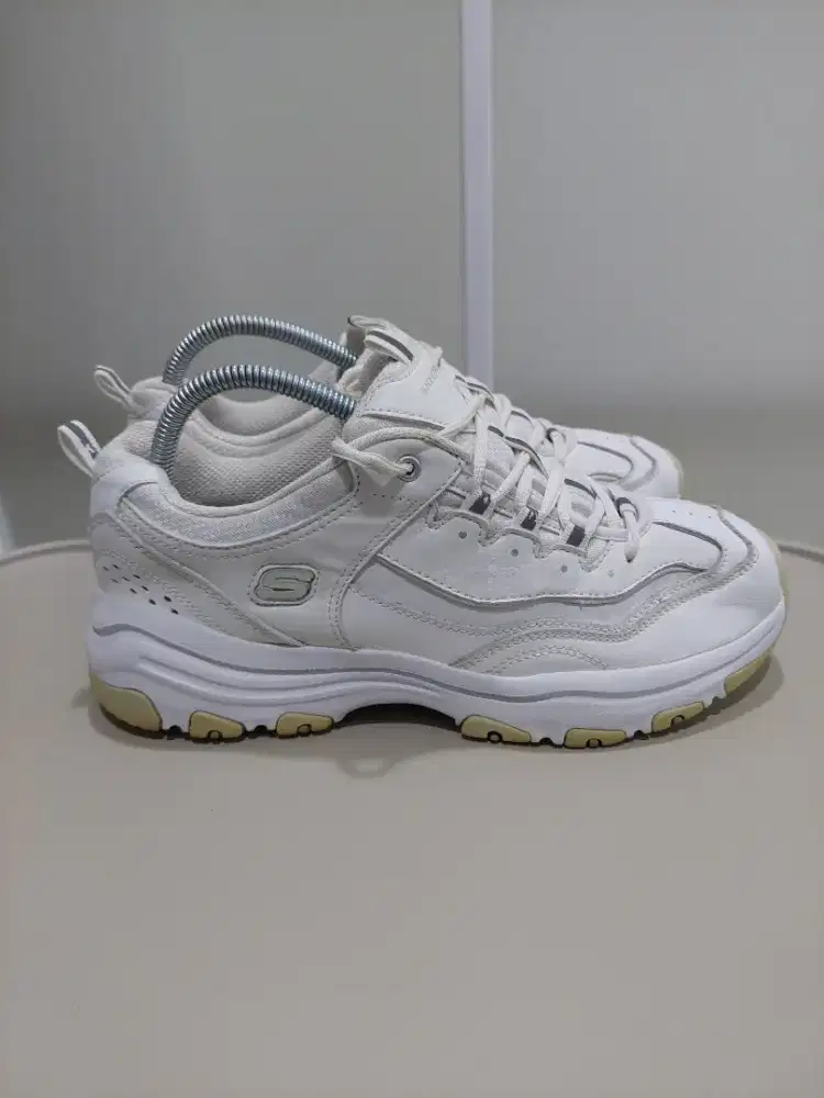 Sepatu Sneakers Skechers I-Conik White - size 40