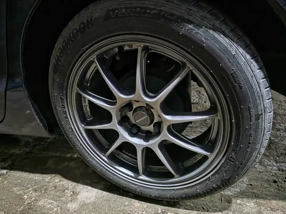 Velg R16 + Ban Hankook
