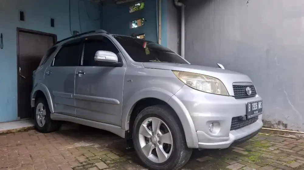 Dijual Toyota Rush  G AT 2012