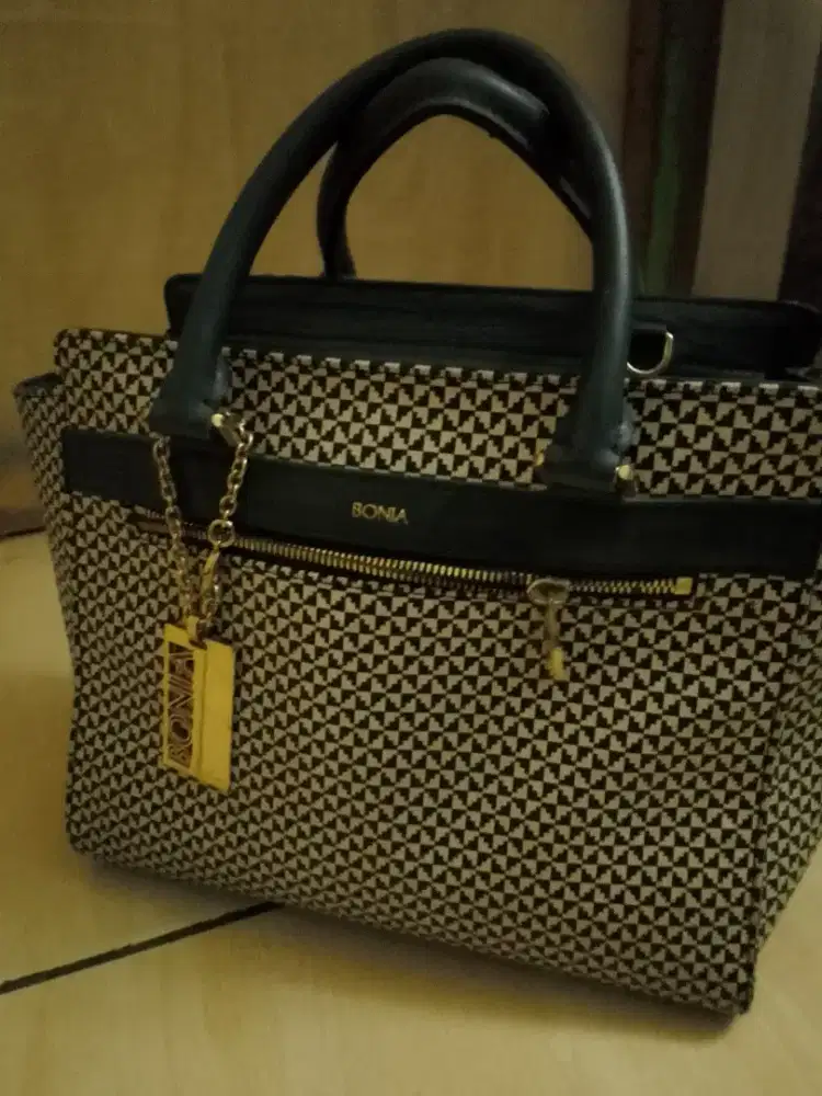 Jual tas bonia ori model catur