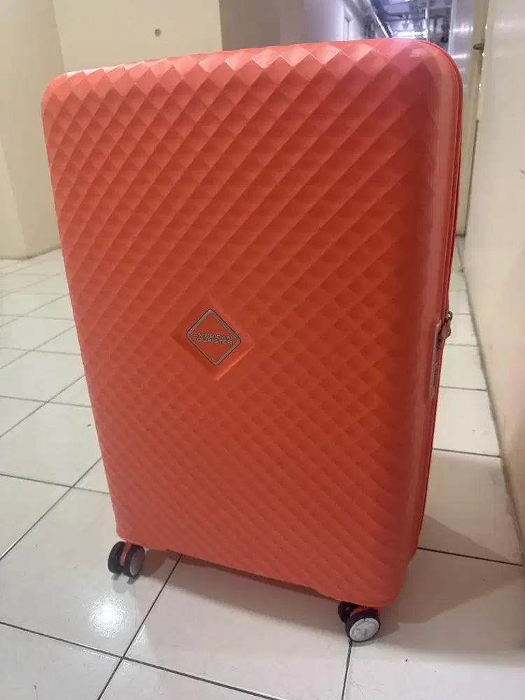 Koper American Tourister like new  Uk. 27 inch