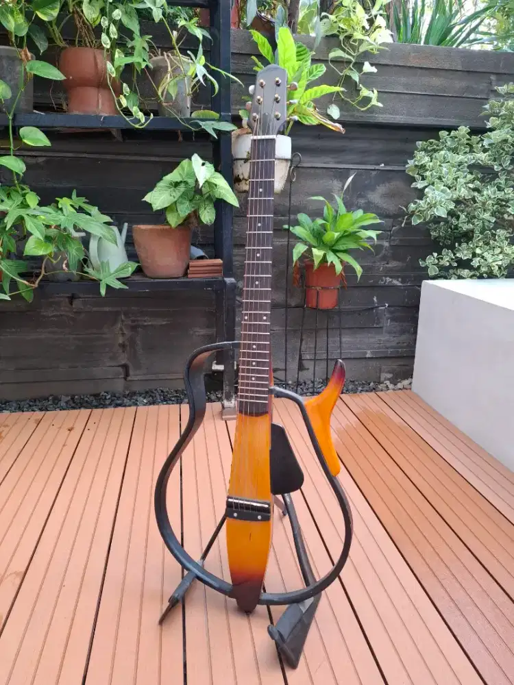 Gitar yamaha silent