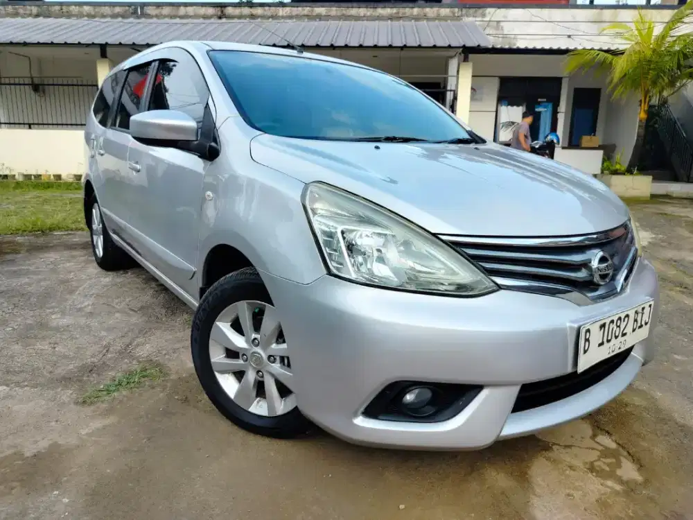 Grand livina XV matic  2014
