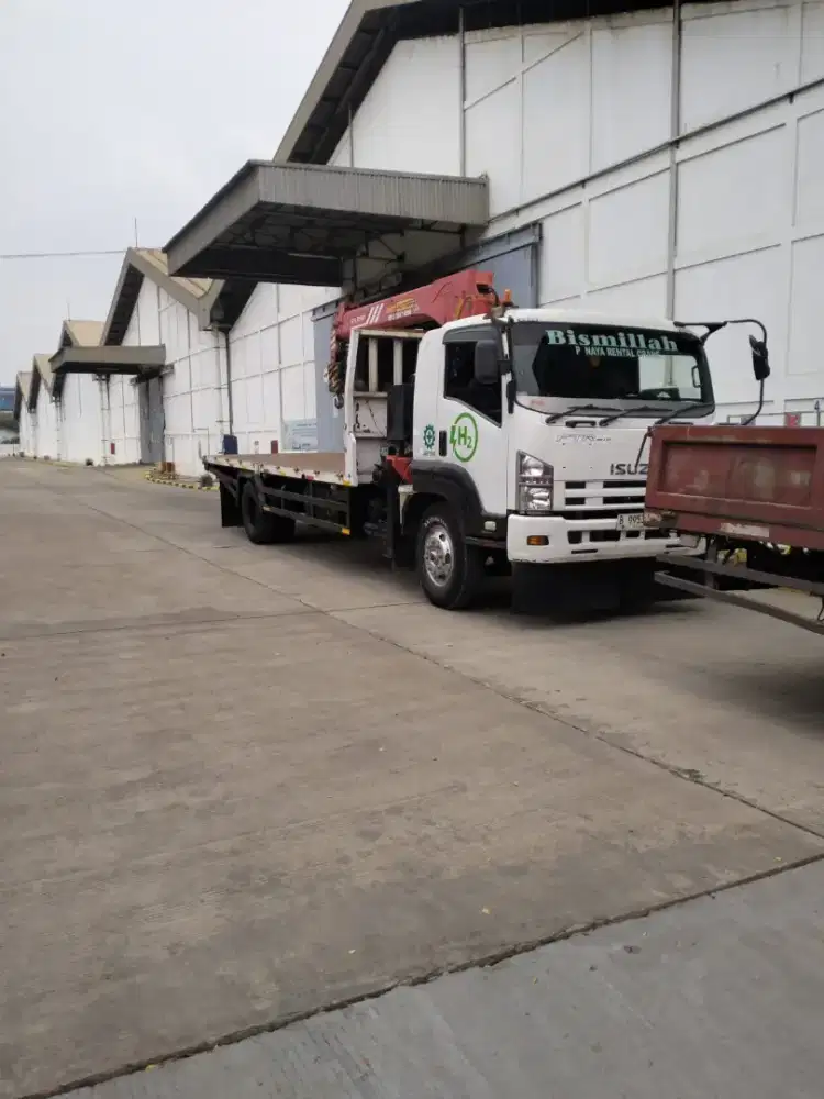 Sewa truck crane 5 ton