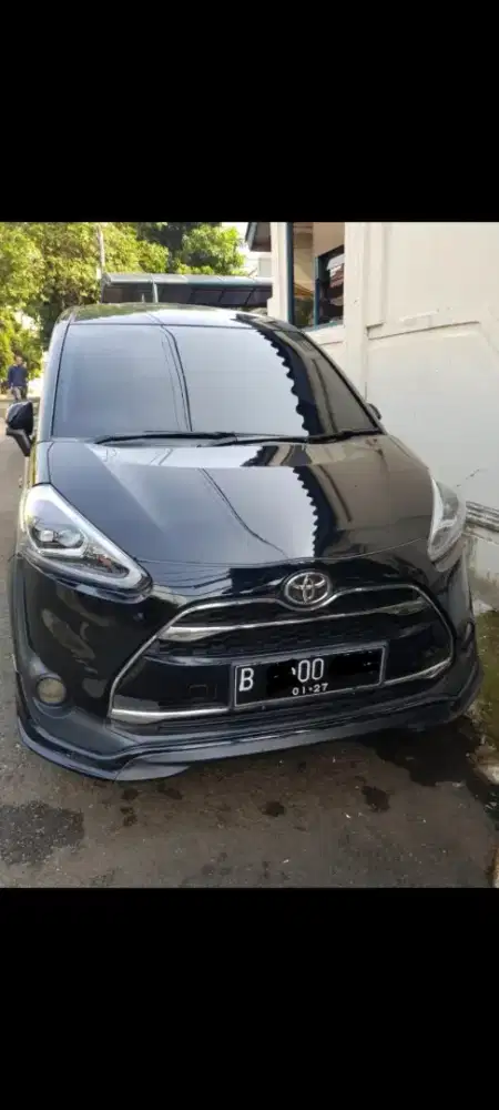 Sienta Q AT Hitam An Sdri