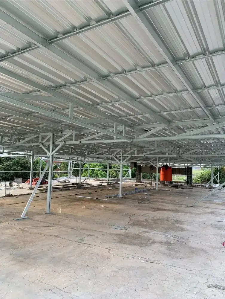 Pasang baja ringan atap spandek