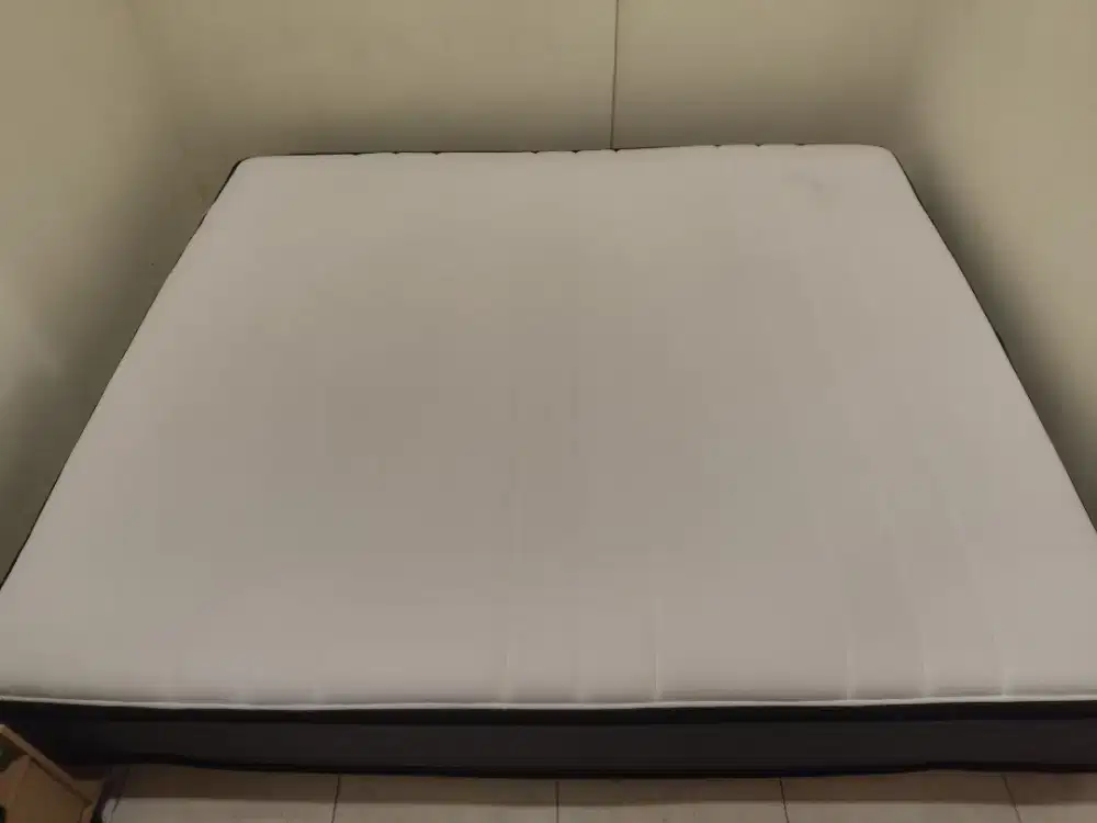 Kasur zinus ukuran 180x200