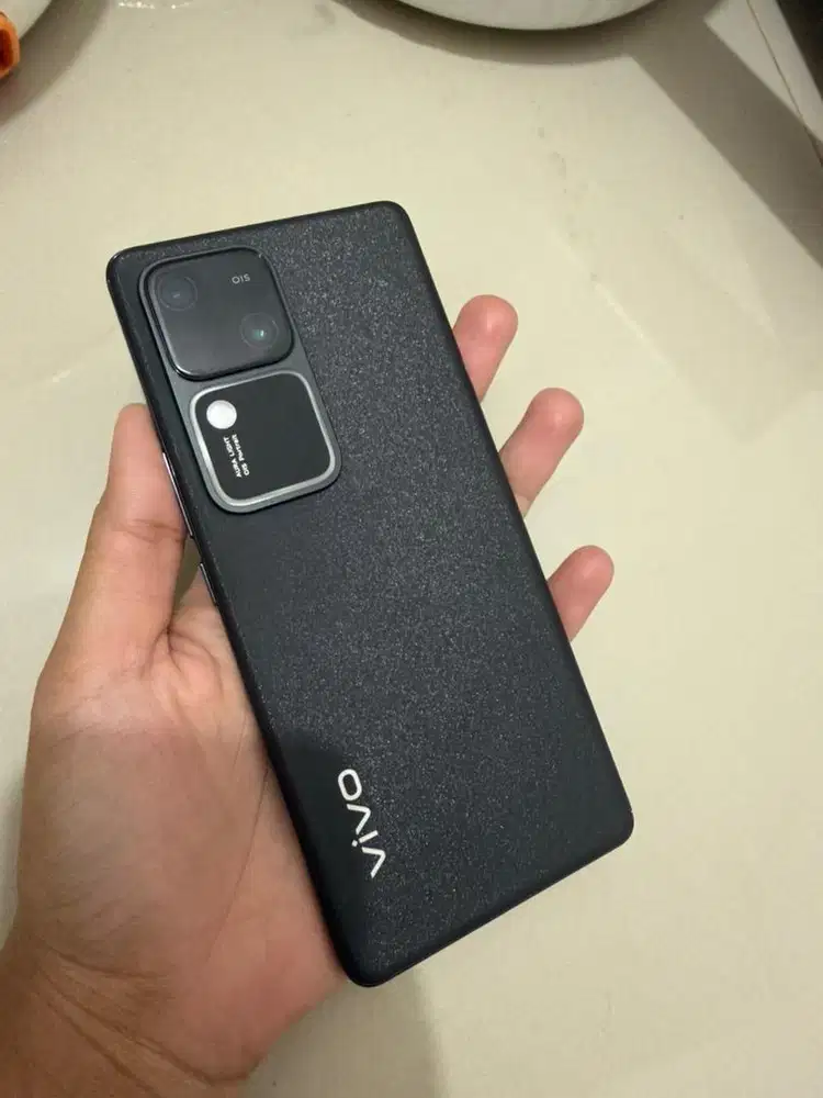 DIJUAL VIVO V30 MULUS