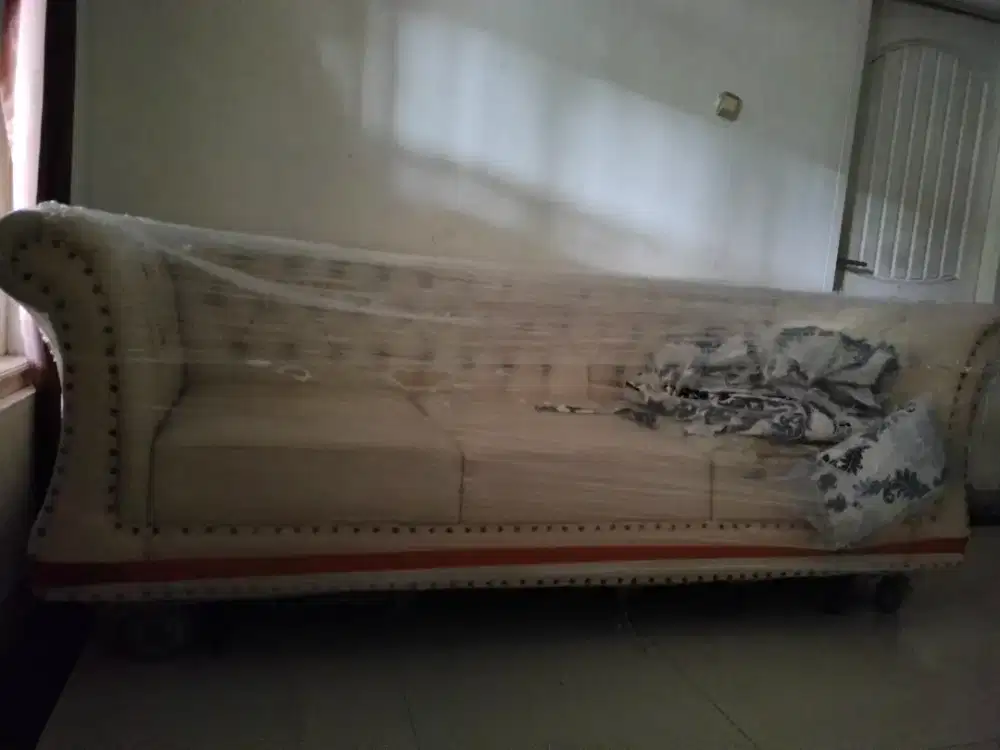Dijual sofa mewah kulit premium murah