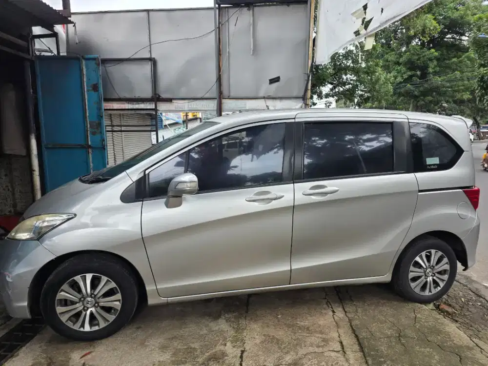 Honda Freed SD 2013 AC Dobel