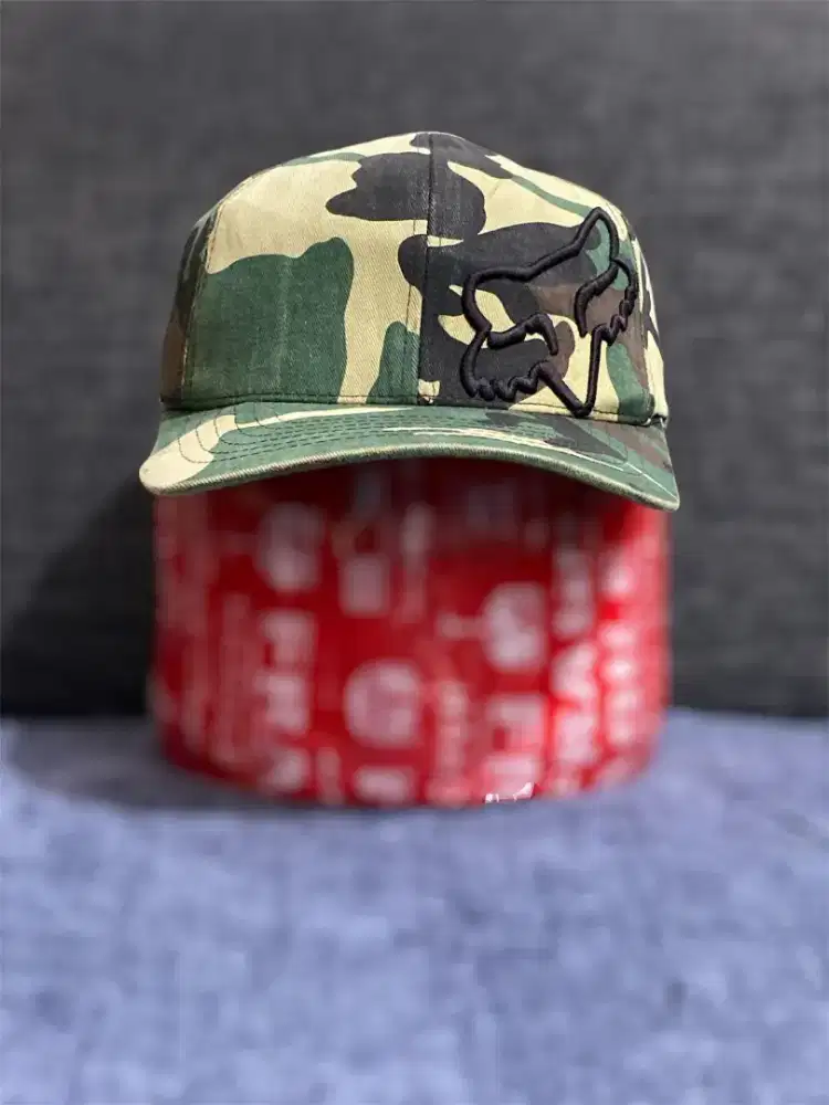 TOPI FOX RACING CAMO ORI BEKAS