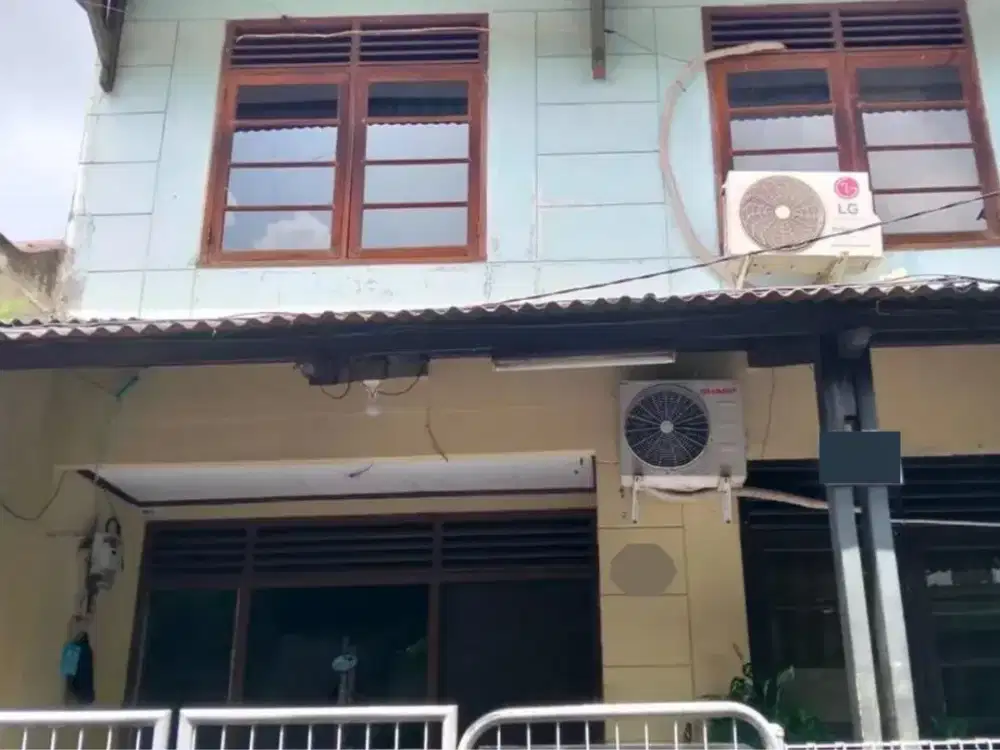 Dijual Rumah SHM 2 Lantai Karawaci
