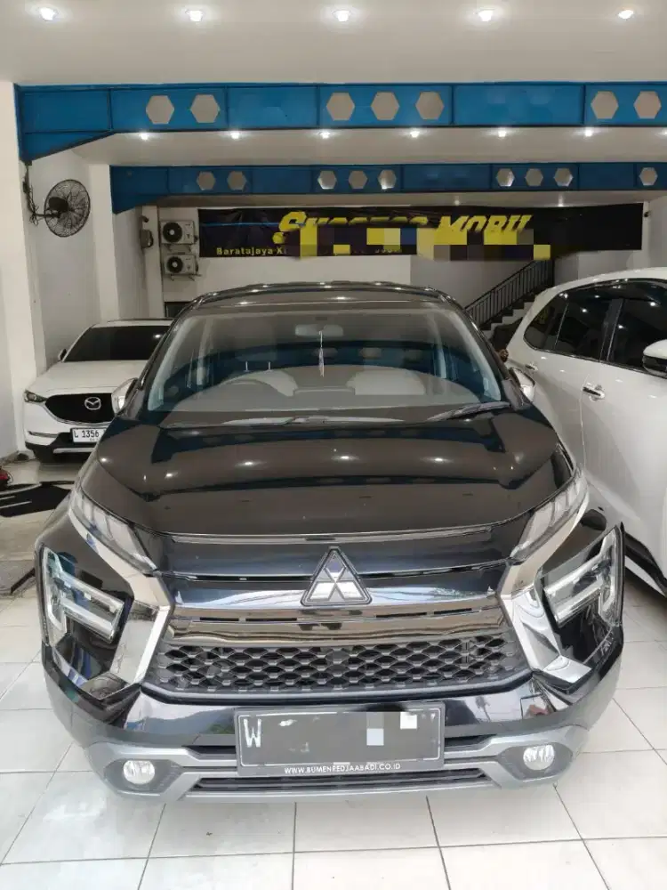 Mitsubishi Xpander Ultimate 2022 Matic Hitam Favorit