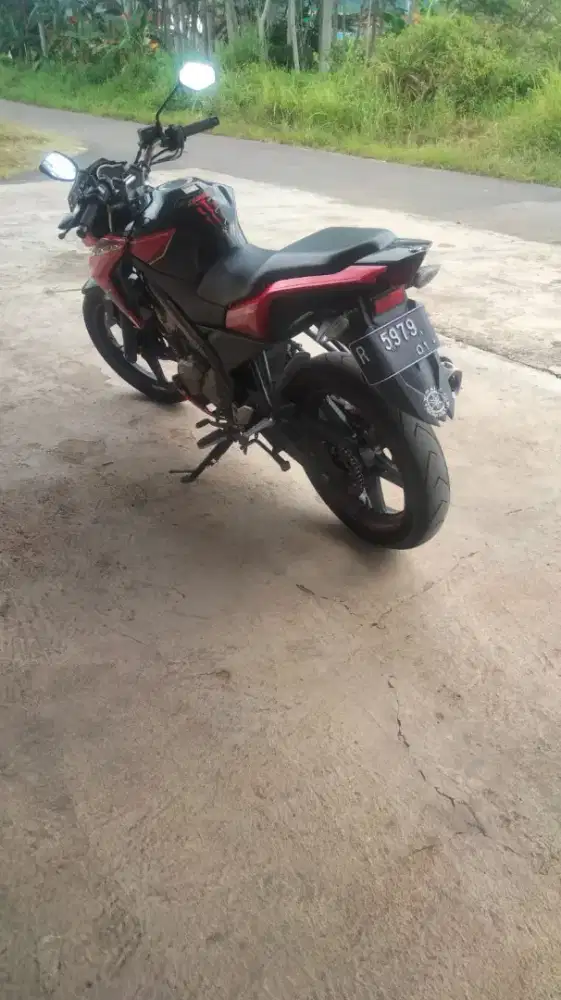 Vixion advance bodi mulus ..mesin sehat rutin perawatan surat lengkap