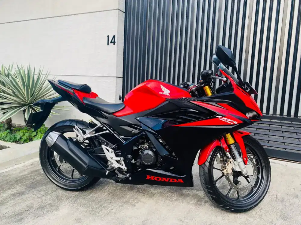 Jual CBR 150R 2023 Super Istimewa