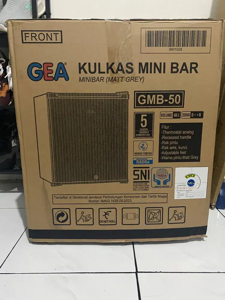 Kulkas minibar GEA GMB -50 New
