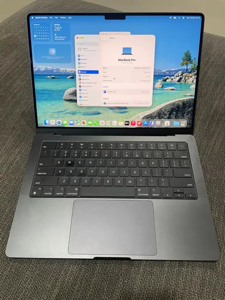 Macbook pro m4 16/512GB iBox super like new