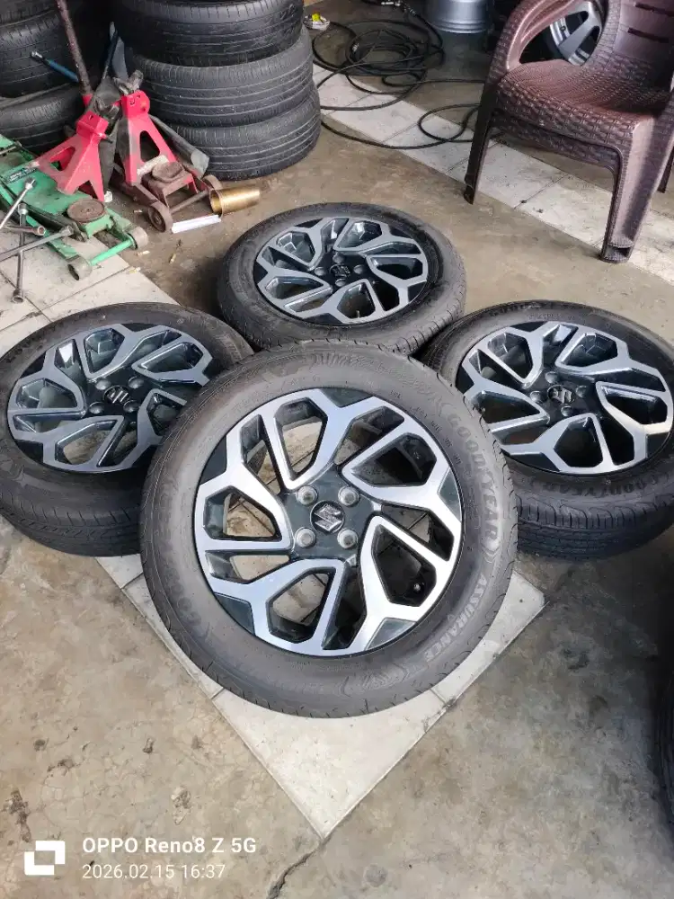 Jual vleg OEM Suzuki fronx R16 pcd 4x100 kond 95% mulus 4pcs nik 2025