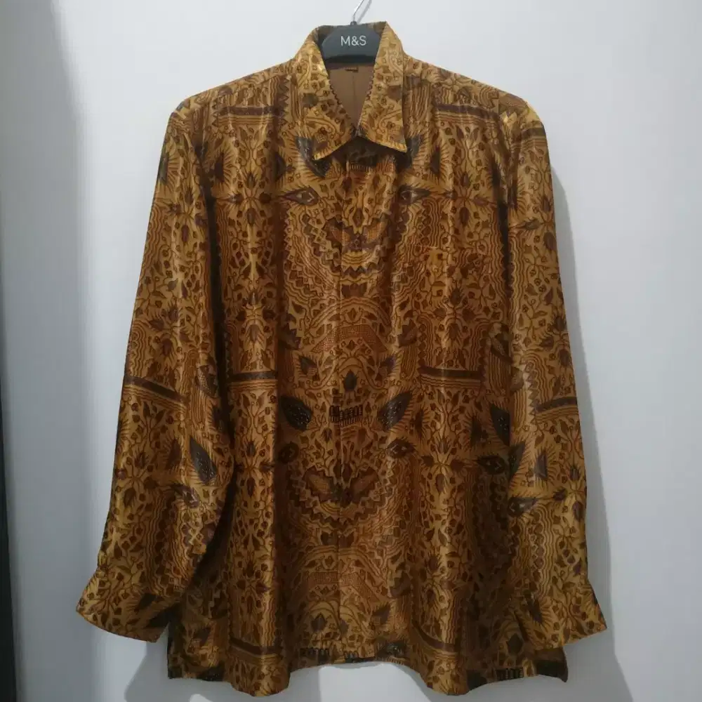 Kemeja Batik Danar Hadi Pria Lengan Panjang Original Sutra Licin
