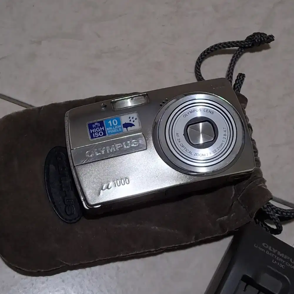 Olympus Stylus / µ / mju 1000 Digital Camera Digicam