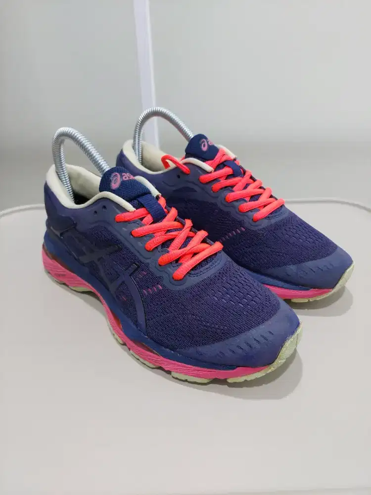 Sepatu Sneakers Asics Gel Kayano 24 - size 37,5