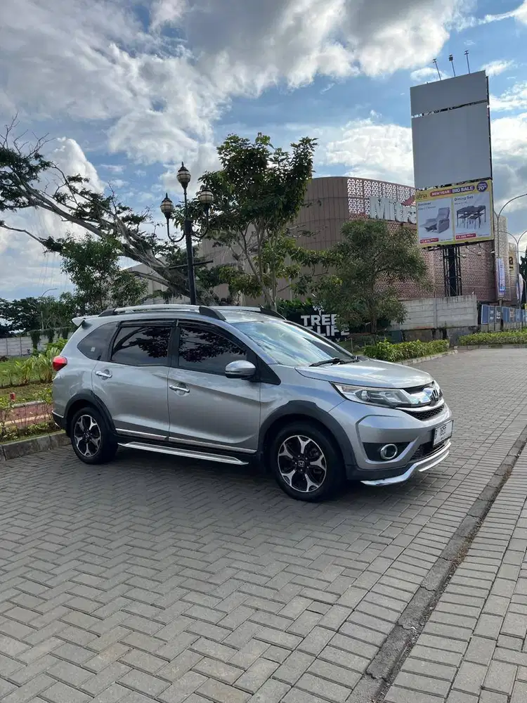 Honda BRV E Prestige 2017 CVT Matic