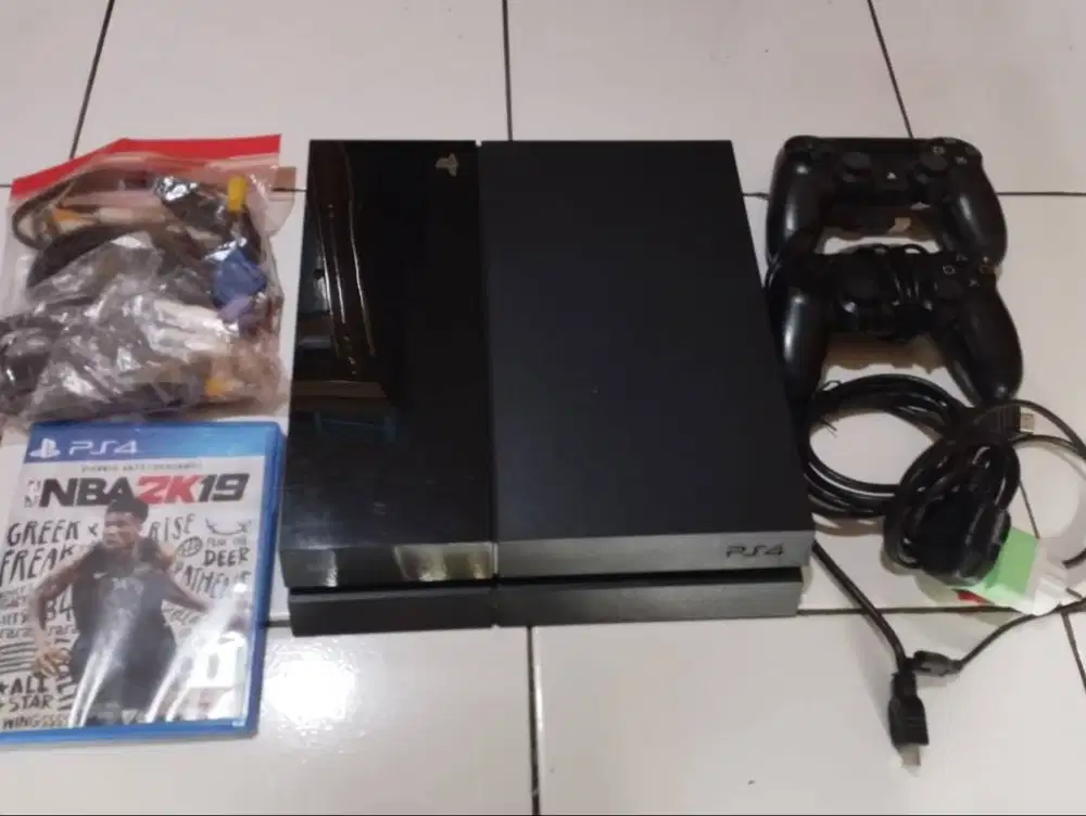 PS4 Fat ORI 500GB Siap Pakai / Jual PS4 FAT ORI MURAH