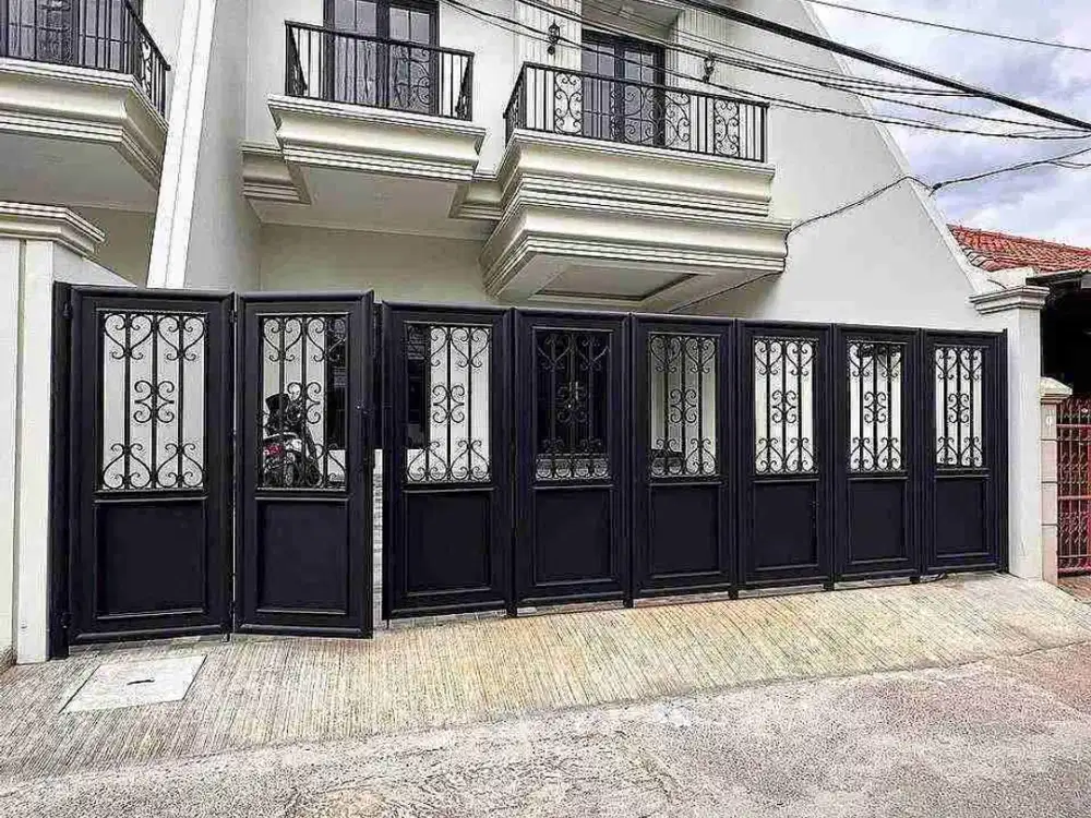 Rumah Mewah LUAS 126/250 di Pondok Bambu JAKTIM Lokasi Strategis Harga NEGO LANGSUNG OWNER