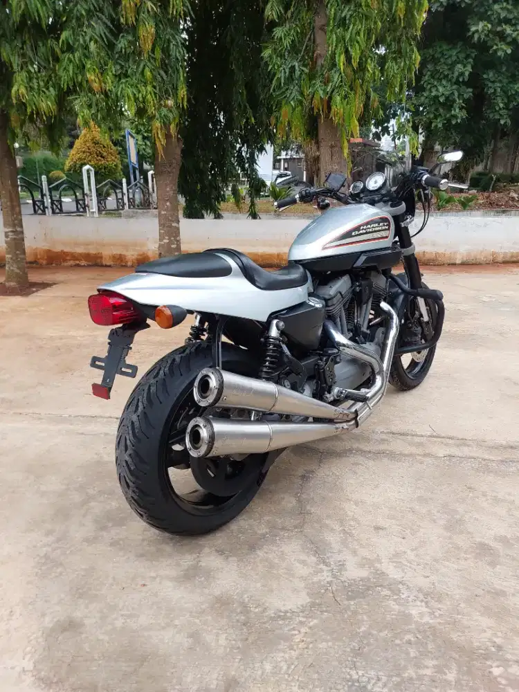 XR 1200 2010 Full Paper