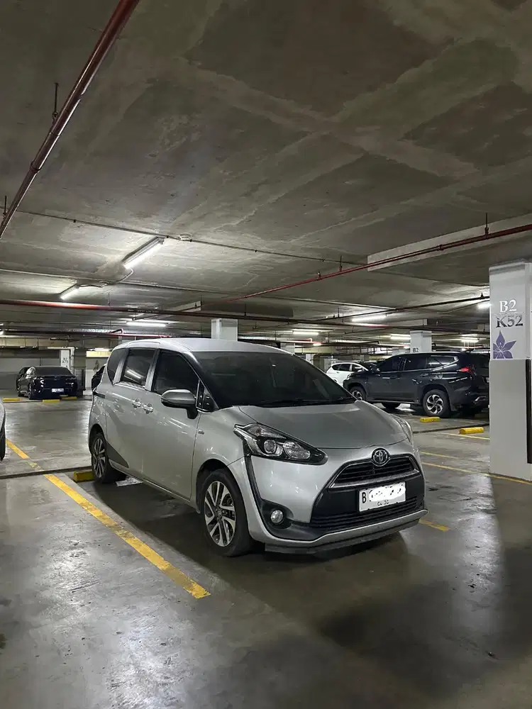 Toyota Sienta tipe V 2018
