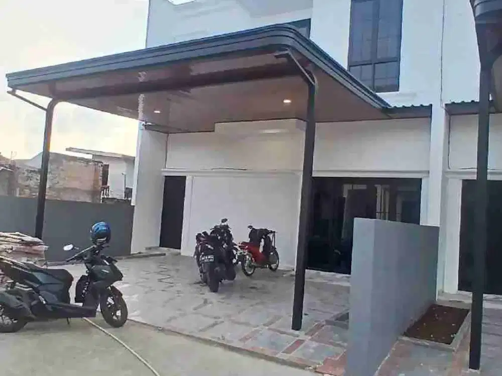 DIJUAL RUMAH 2 LANTAI GAMPRIT JATIWARINGIN LT 103 LB 150 DEKAT DUREN SAWIT