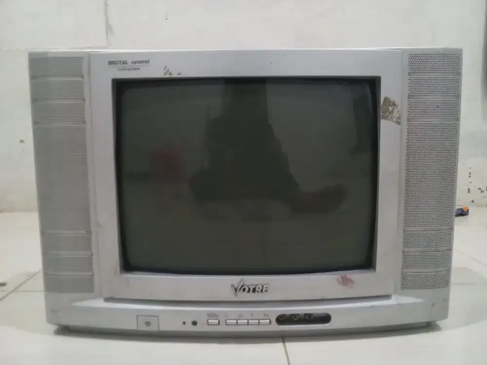 Tv Votre 14 inci masih mulus terawat tinggal pakai