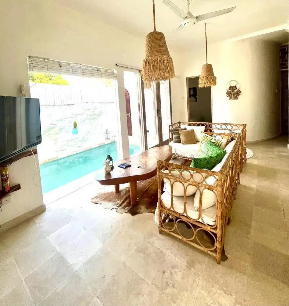 Jual meja ruang tamu bekas villa