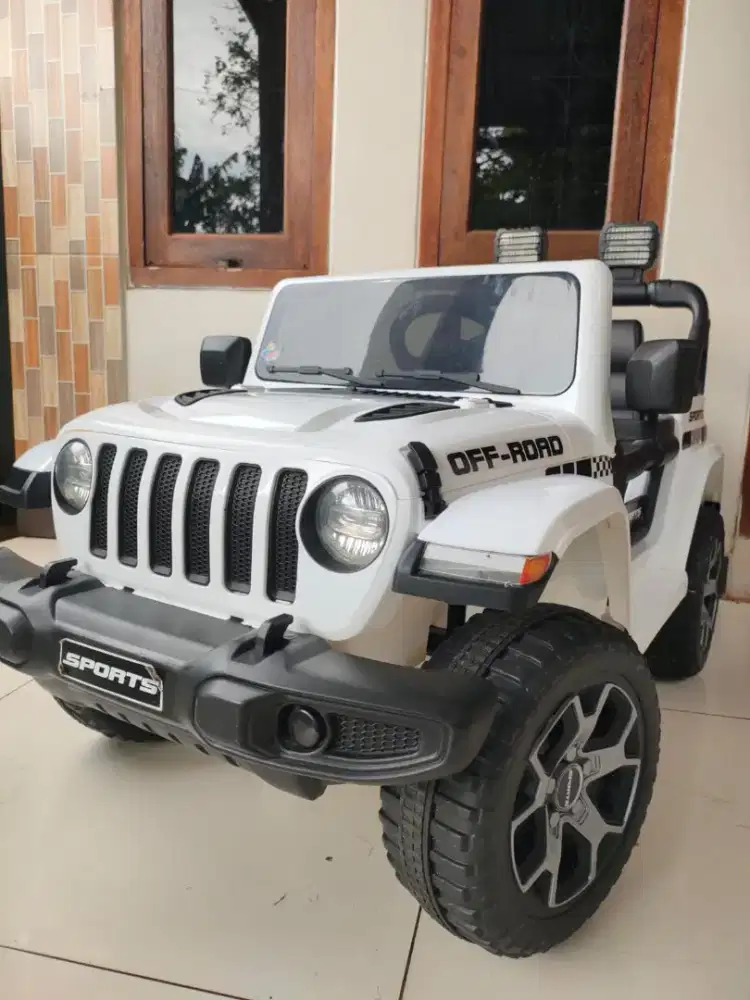 Mobilan anak jeep
