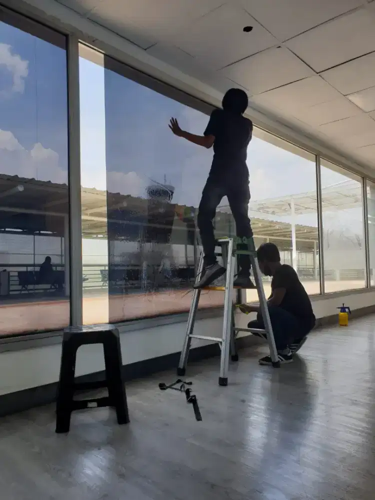 Jasa pasang sticker kaca film