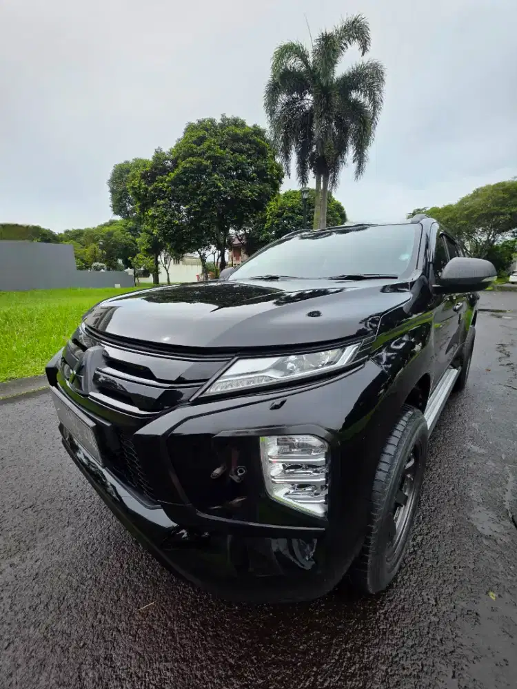 [Low Km 28K] Pajero Sport Dakar i AT 4x2 I 2021 I Black