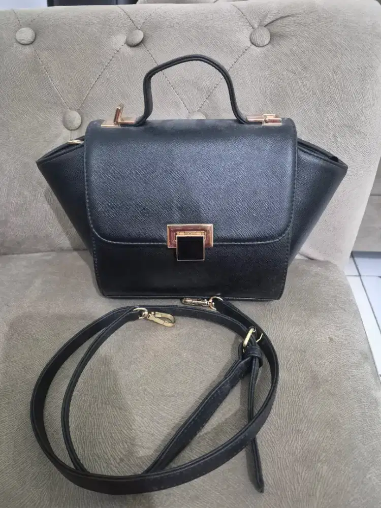 No Brand warna hitam