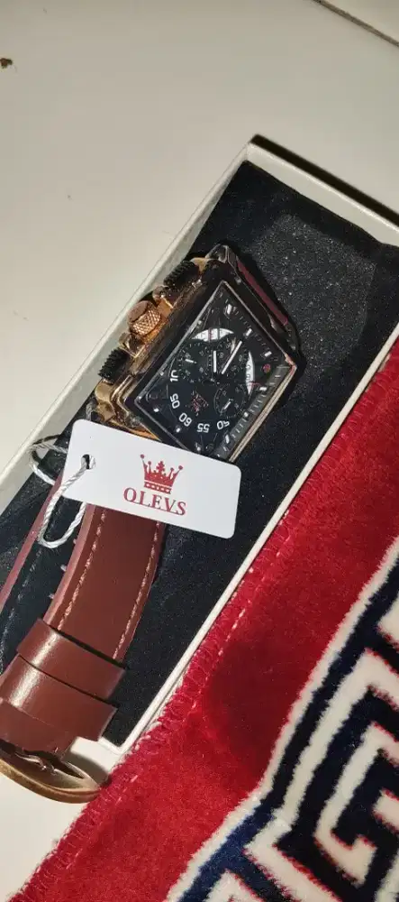 Jam tangan olevs