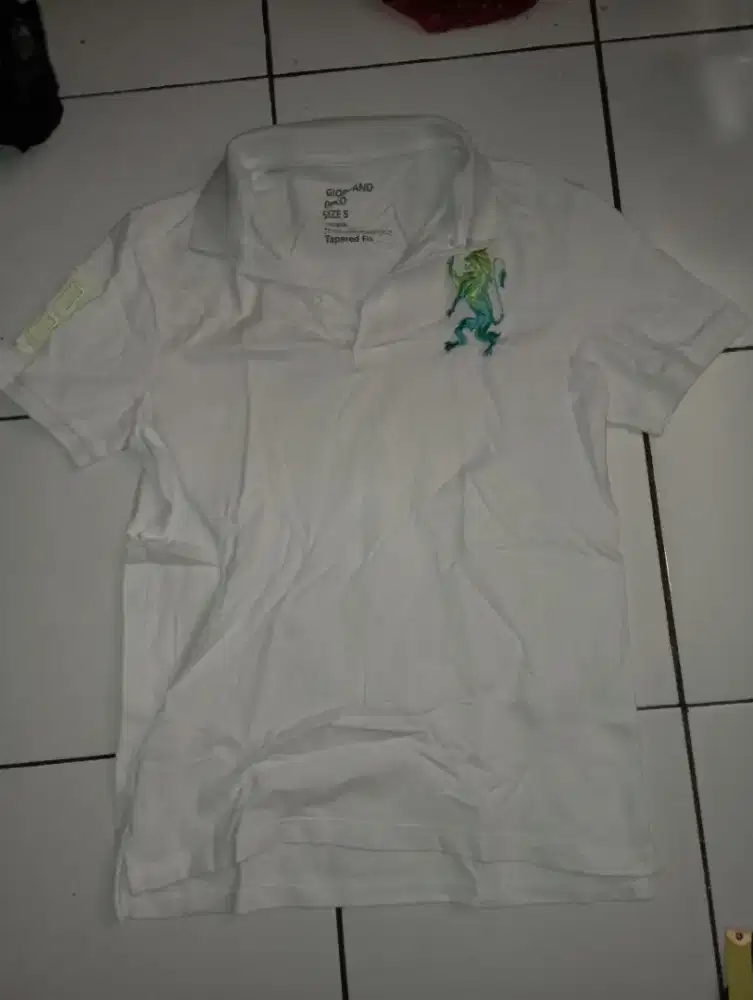 Giordano size s,LD: 48cm, kondisi 95%,jual 100k