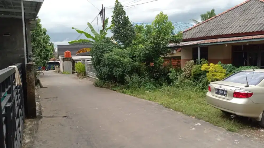 Jual murah tanah 300 meter2 & rumah 100 m2 Jl. Langgar Sako Palembang
